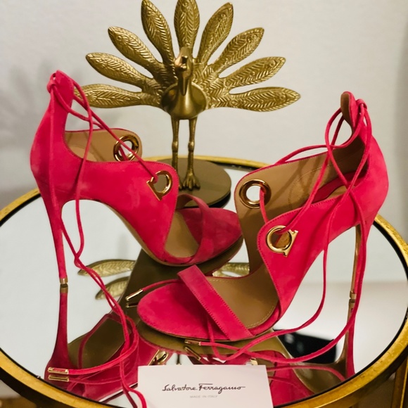 Salvatore Ferragamo Fandila Sandals Rare Find! - Picture 4 of 6